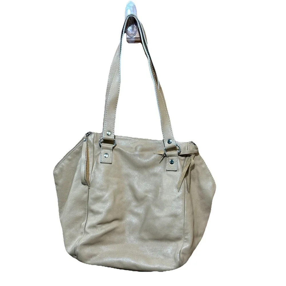 Regina Shoulder‎ Bag Tan Leather Made In Italy Boho Y2K EUC